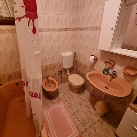 Lilic With Terrace In A Quiet Area Apartament Crikvenica