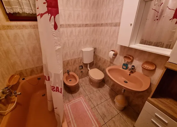 Lilic With Terrace In A Quiet Area Apartamento Crikvenica