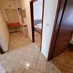 Lilic With Terrace In A Quiet Area Apartment *